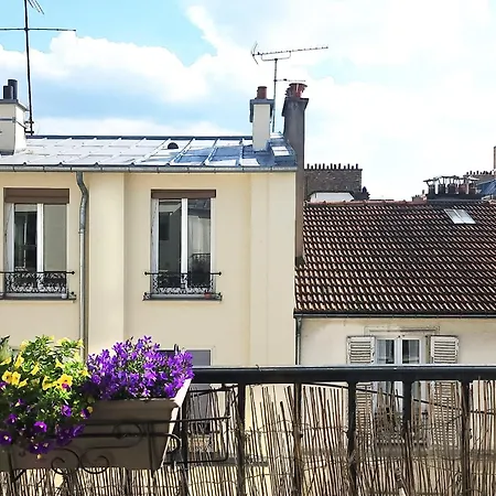 Warm Bright In 14th District Paris